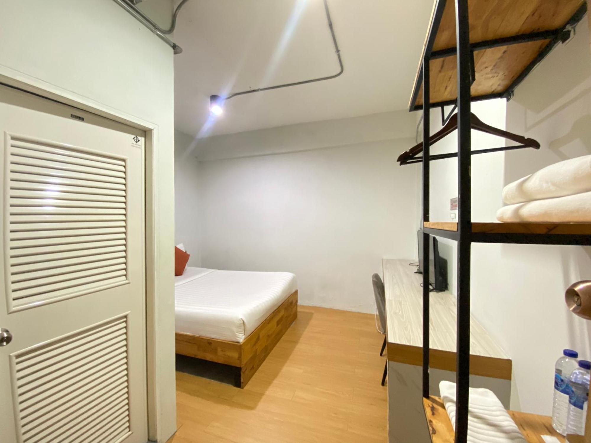 ซับรูมโฮเทล Subroom Hotel Surat Thani Bagian luar foto