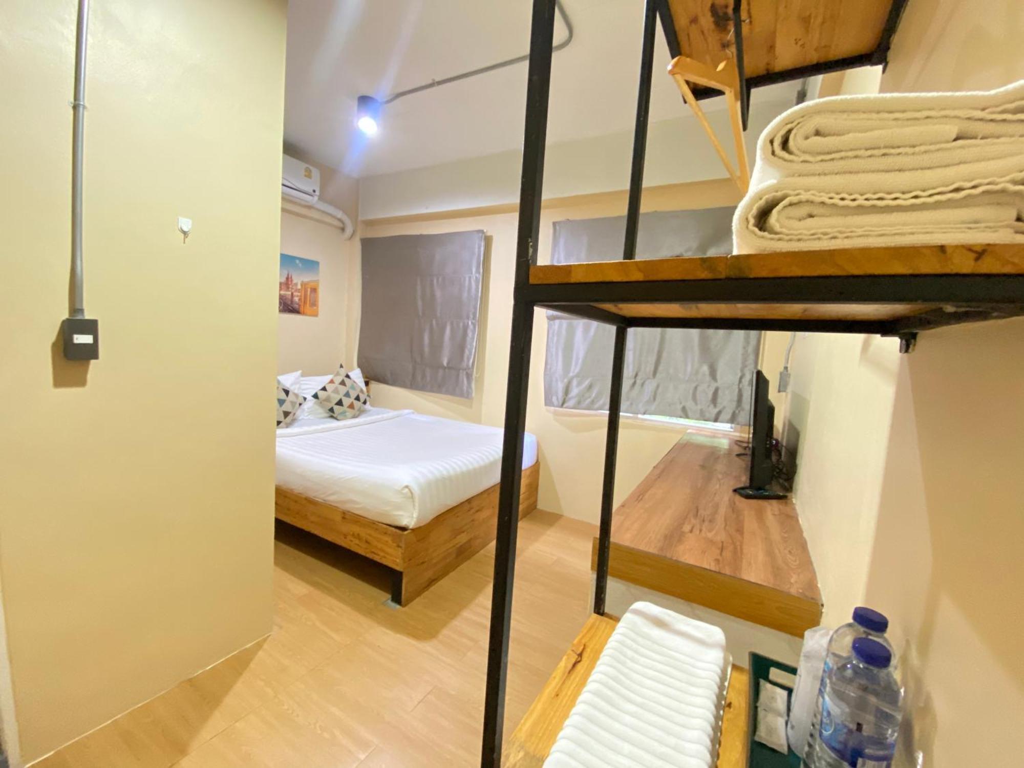 ซับรูมโฮเทล Subroom Hotel Surat Thani Bagian luar foto
